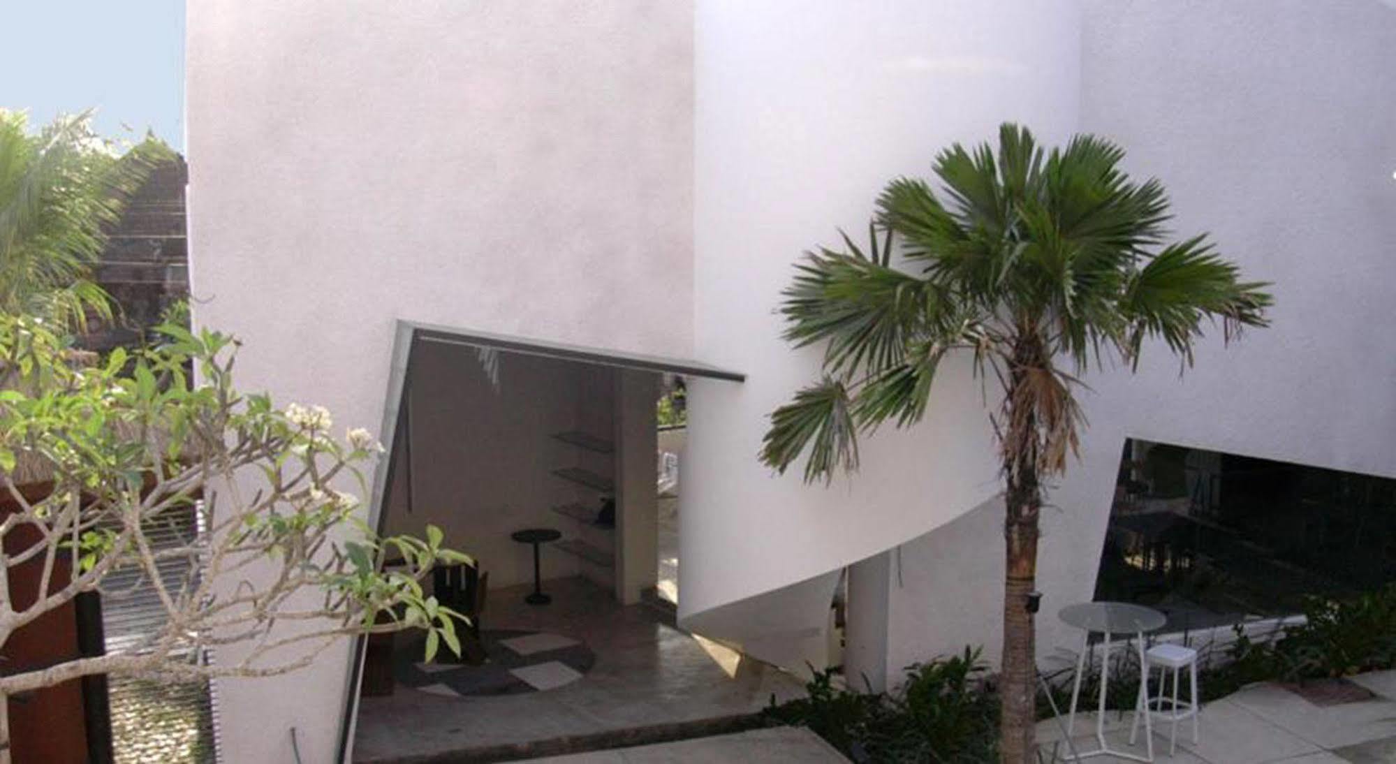Scala Bed And Beyond Hotel Kerobokan  Exterior photo