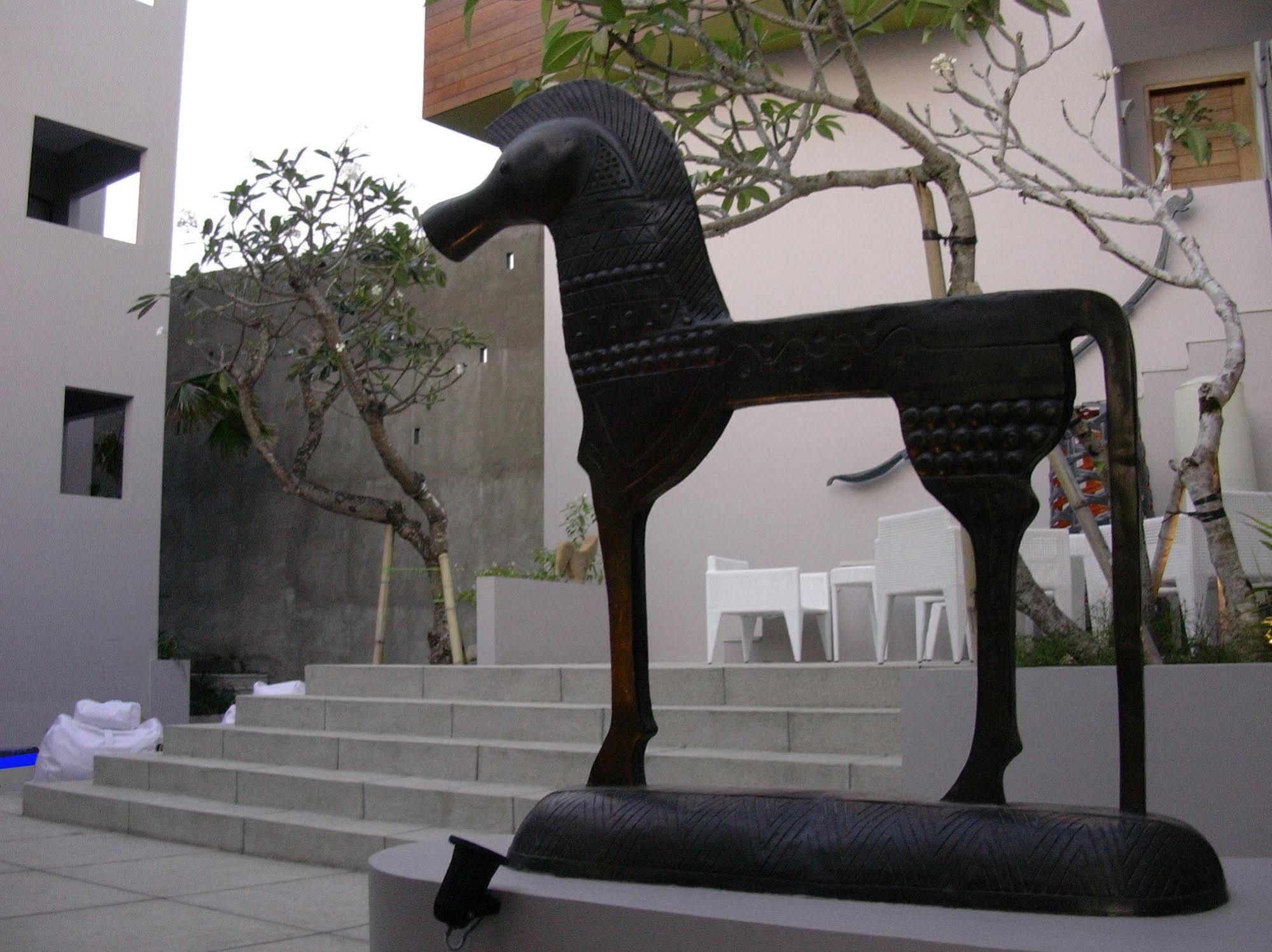 Scala Bed And Beyond Hotel Kerobokan  Exterior photo